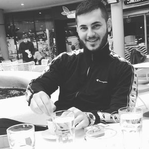 Meet your Posher, Admir